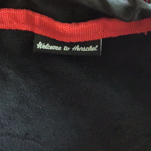 Herschel Backpack Black with Red and White accent (interior) fabric NEVER used - Picture 5 of 9